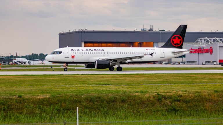 加拿大航空在蒙特利尔开设新咖啡馆休息室